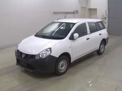 Nissan AD