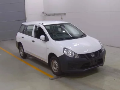Nissan AD