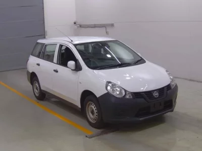 Nissan AD