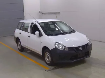 Nissan AD