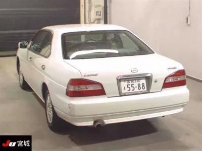 Nissan LAUREL