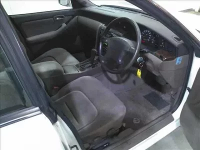 Nissan LAUREL