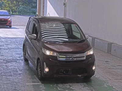 Mitsubishi EK CUSTOM