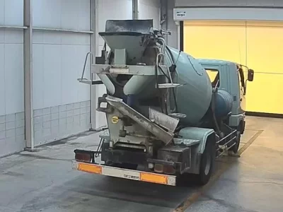 Mitsubishi FUSO FIGHTER