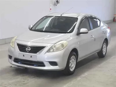 Nissan TIIDA LATIO