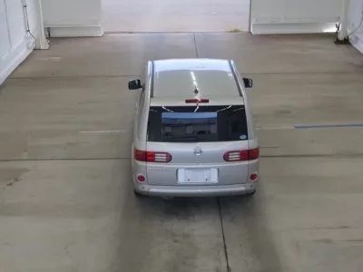 Nissan LAFESTA
