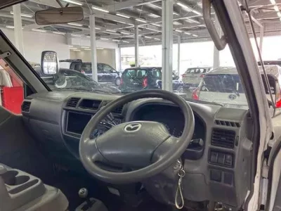 Mazda BONGO VAN