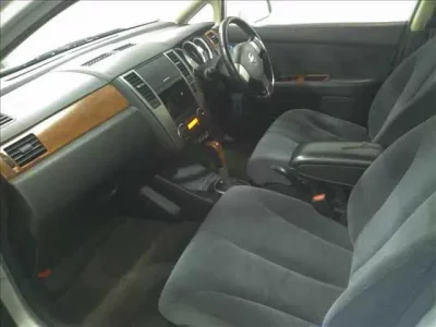Nissan TIIDA LATIO