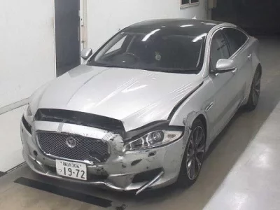 Jaguar XJ SERIES