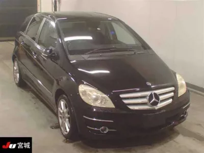 Mercedes-Benz B CLASS