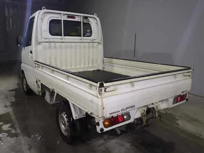 Nissan CLIPPER TRUCK