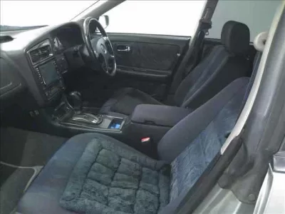 Nissan STAGEA