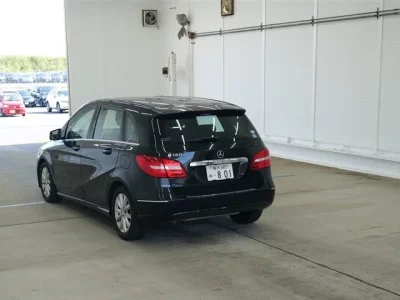 Mercedes-Benz B CLASS