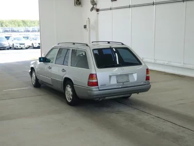 Mercedes-Benz E CLASS WAGON