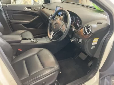 Mercedes-Benz B CLASS