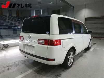 Nissan LAFESTA