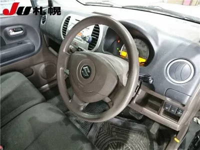 Suzuki MRWAGON