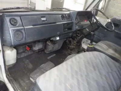 Toyota HIACE TRUCK