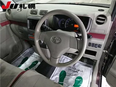 Toyota PIXIS SPACE