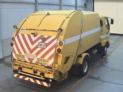 Mitsubishi FUSO FIGHTER