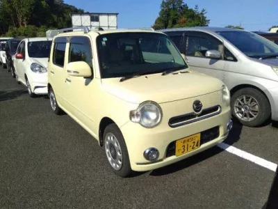 Daihatsu MIRA