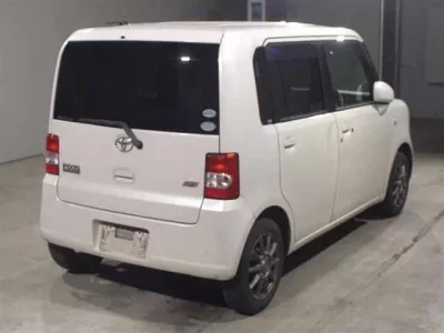 Toyota PIXIS SPACE