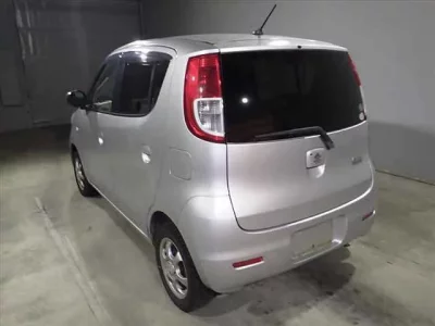 Suzuki MRWAGON