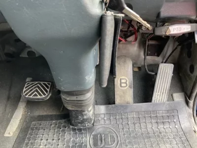 Nissan TRUCK