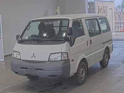Mitsubishi DELICA