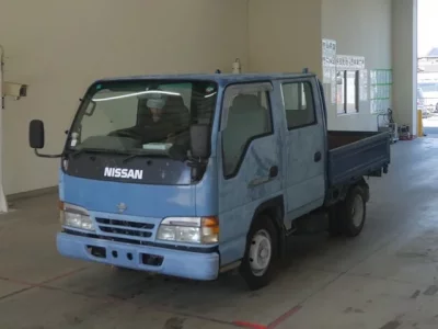 Nissan TRUCK