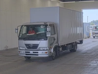 Nissan CONDOR