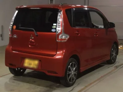 Mitsubishi EK CUSTOM