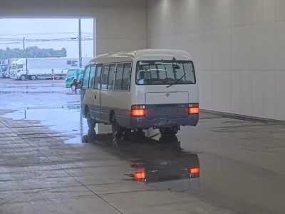 Toyota COASTER