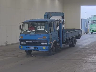 Nissan TRUCK