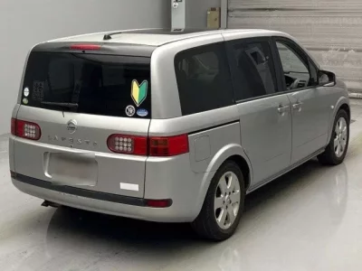 Nissan LAFESTA