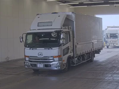 Nissan CONDOR