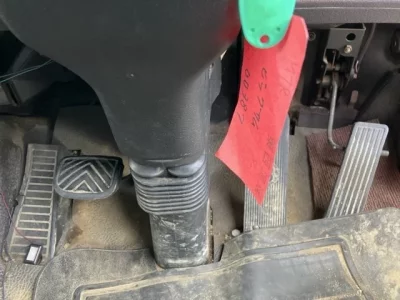 Nissan TRUCK