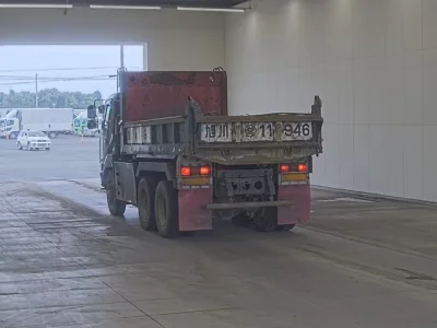 Nissan TRUCK