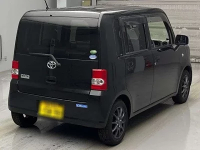 Toyota PIXIS SPACE