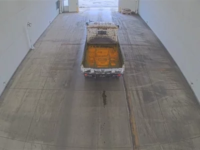 Nissan TRUCK