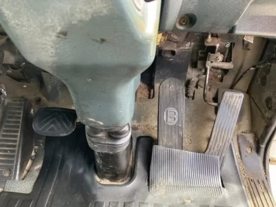 Nissan TRUCK