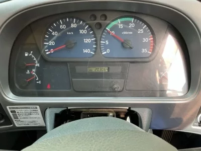 Nissan TRUCK