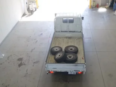 Toyota HIACE TRUCK