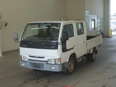 Nissan TRUCK