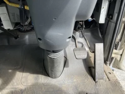 Nissan TRUCK