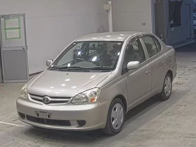 Toyota PLATZ