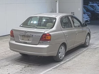 Toyota PLATZ