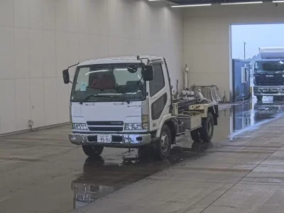 Mitsubishi FUSO FIGHTER