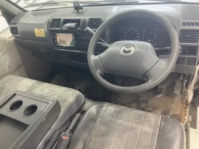 Mazda BONGO VAN