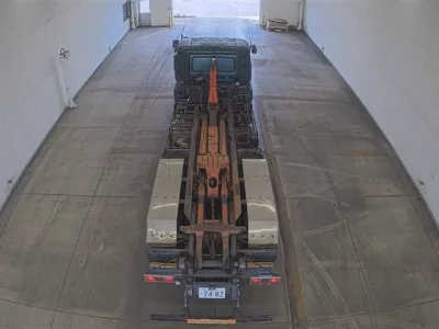 Nissan TRUCK